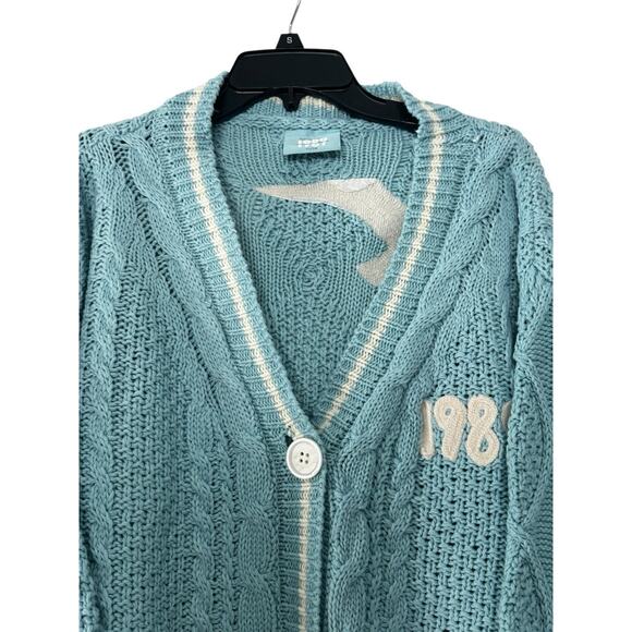 Taylor Swift 1989 Cardigan Blue White Cable Knit Sweater XS SM Taylor's Version - Picture 3 of 10